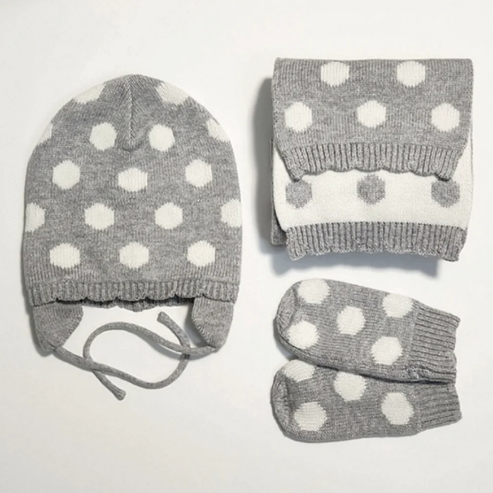 Jacadi Grey/White Polkadot Hat (6M), Scarf (TU), & Mitten (T1) Set ~ EUC - Picture 2 of 8